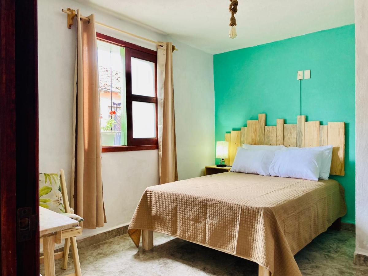 Alhambra Hotel - San Cristobal De Las Casas Bagian luar foto